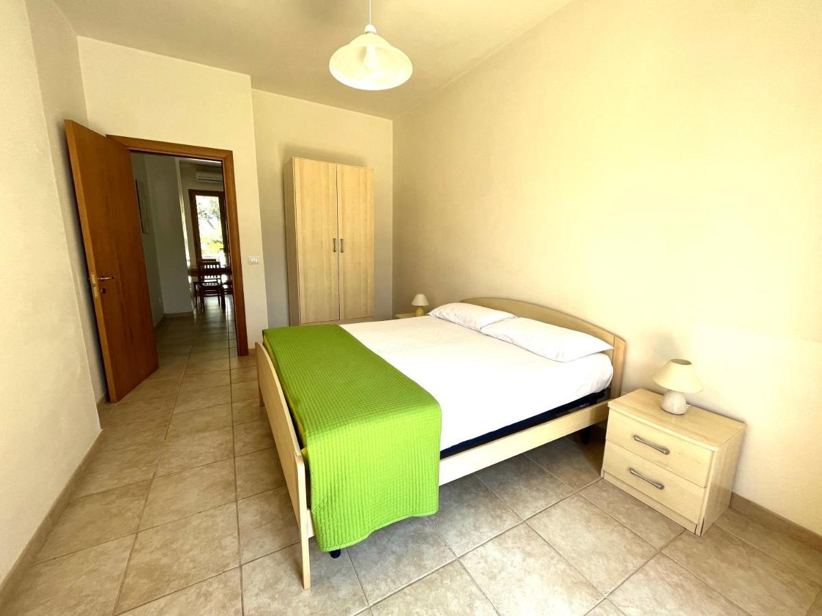 Blue Area Apartments - Fromhometosalento Torre dell'Orso Eksteriør bilde